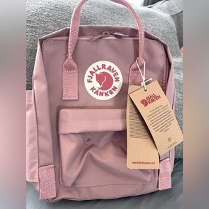 NWT Fjallraven Kanken small backpack
